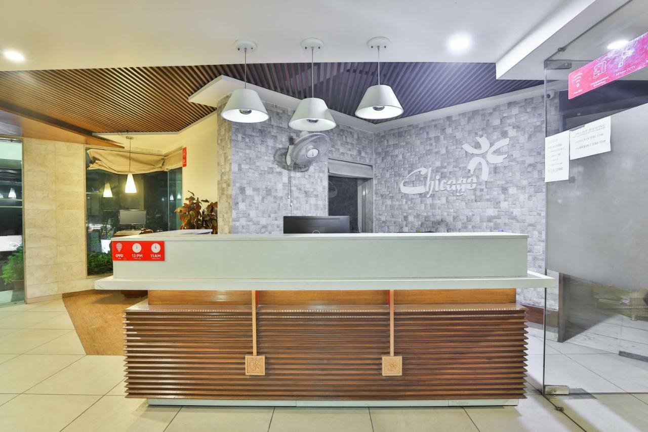 Hotel Chicago 阿穆达巴 外观 照片