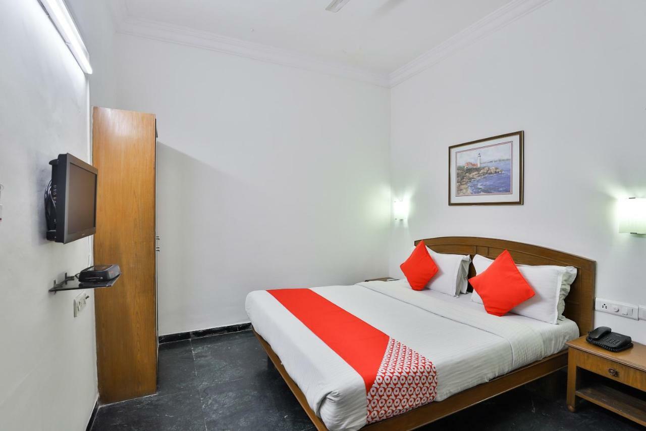 Hotel Chicago 阿穆达巴 外观 照片